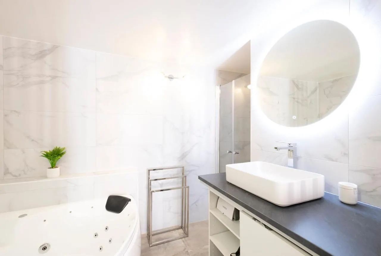 Petit Cocon Au Centre D'Annecy Apartment